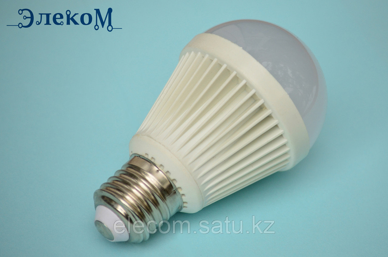 Светодиодная лампа 7W