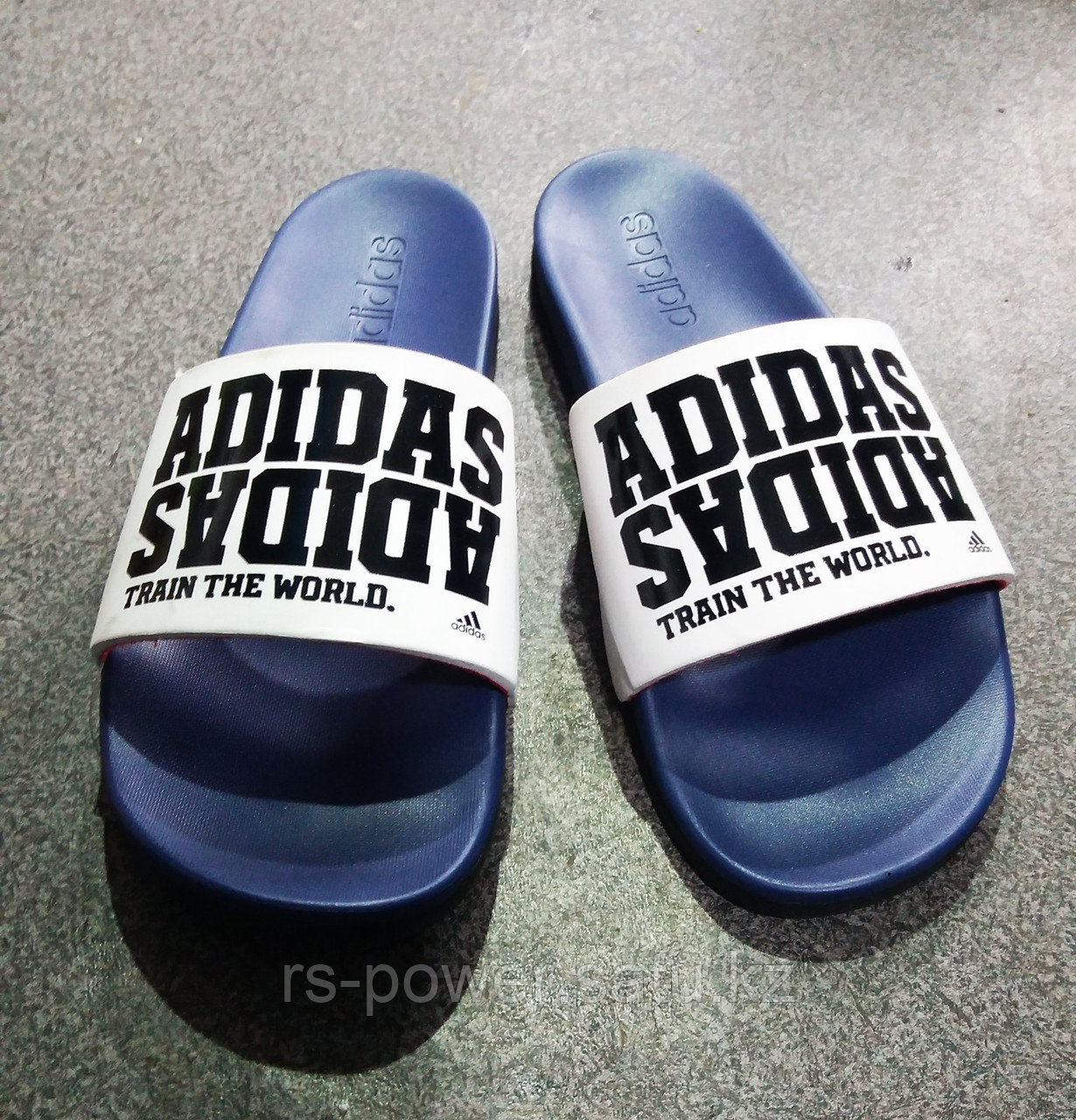 Сланцы Adidas
