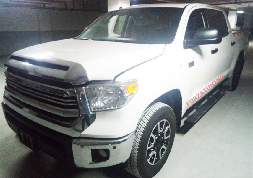 Электрические выдвижные пороги подножки для Toyota Tundra Crew Max 2014+ - фото 4 - id-p53895308