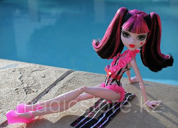 Кукла Monster High Дракулаура в купальнике Drakulaura swim dolls - фото 4 - id-p51629077