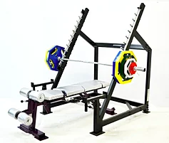 Стойки, скамьи для жима и приседаний