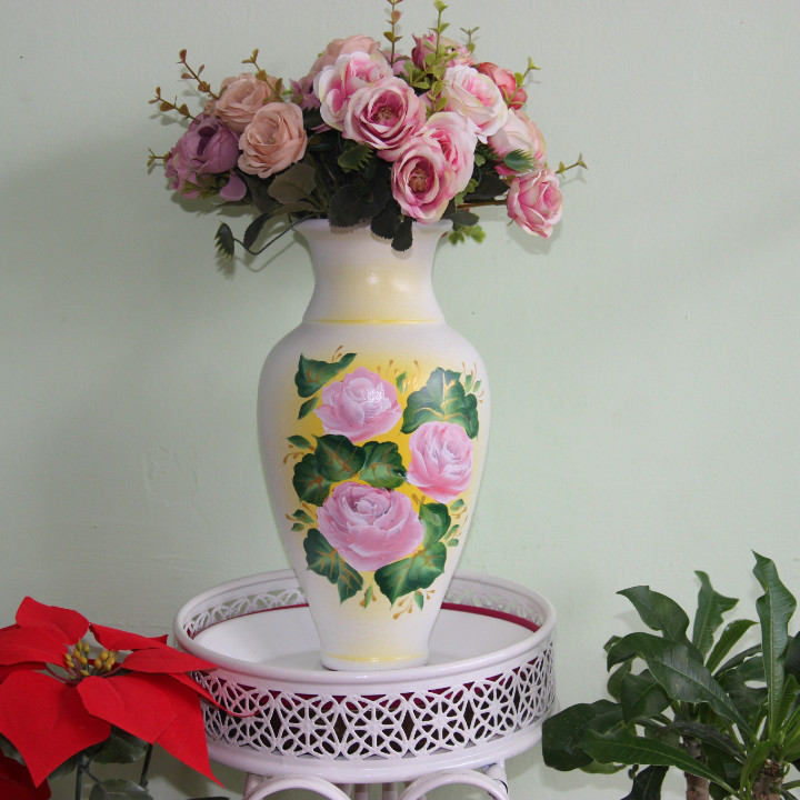 Керамическая ваза для цветов "Розовые розы." 20-25 см