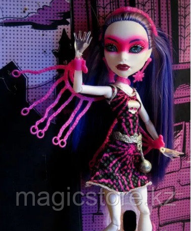 Кукла Monster High Спектра Вондергейст Супергерои Power Ghouls Spectra Vondergeist