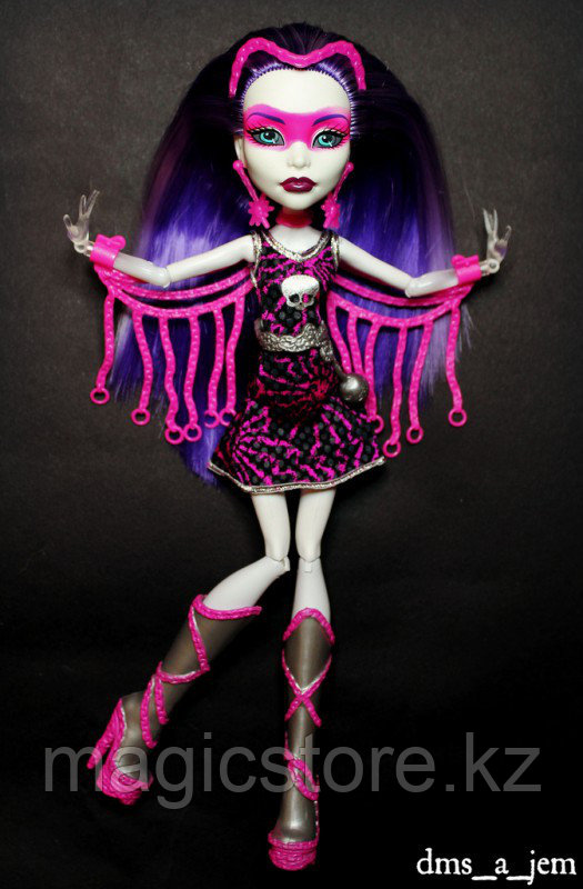 Кукла Monster High Спектра Вондергейст Супергерои Power Ghouls Spectra Vondergeist - фото 2 - id-p51629111