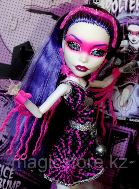 Кукла Monster High Спектра Вондергейст Супергерои Power Ghouls Spectra Vondergeist - фото 3 - id-p51629111