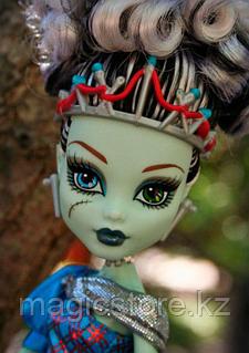 Мұқаба астындағы миссионерлік секс видео