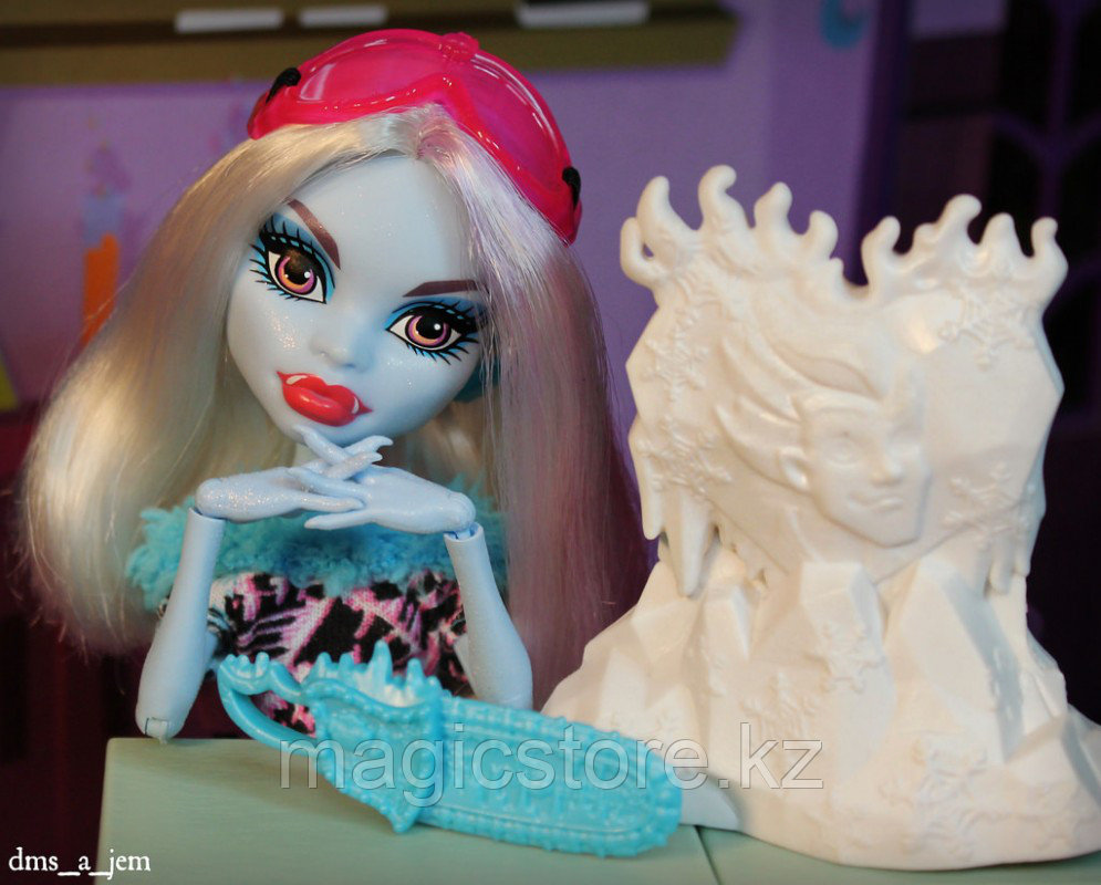 Кукла Monster High Эбби Боминейбл Арт Класс Art Class Abbey Bominable