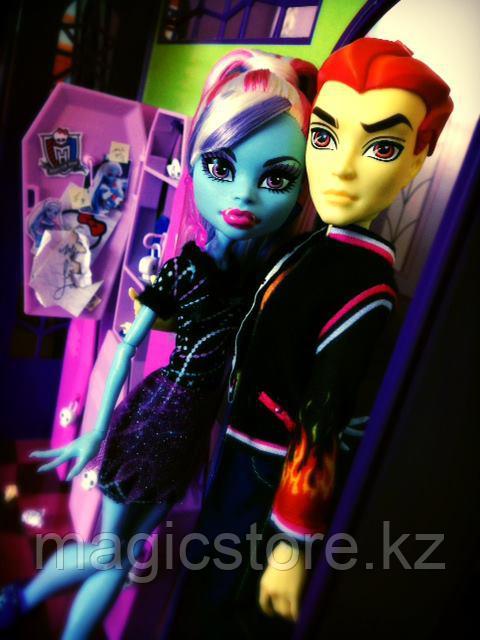 Набор кукол Monster High Хит Бернс и Эбби Боминэйбл Classroom Heats Burns and Abbey Bominable - фото 2 - id-p51629340