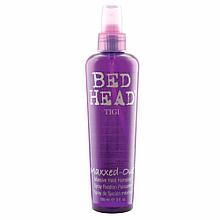 Спрей для блеска и сильной фиксации - Tigi Bed Head Maxxed Out Massive Hold Hairspray 236 мл.