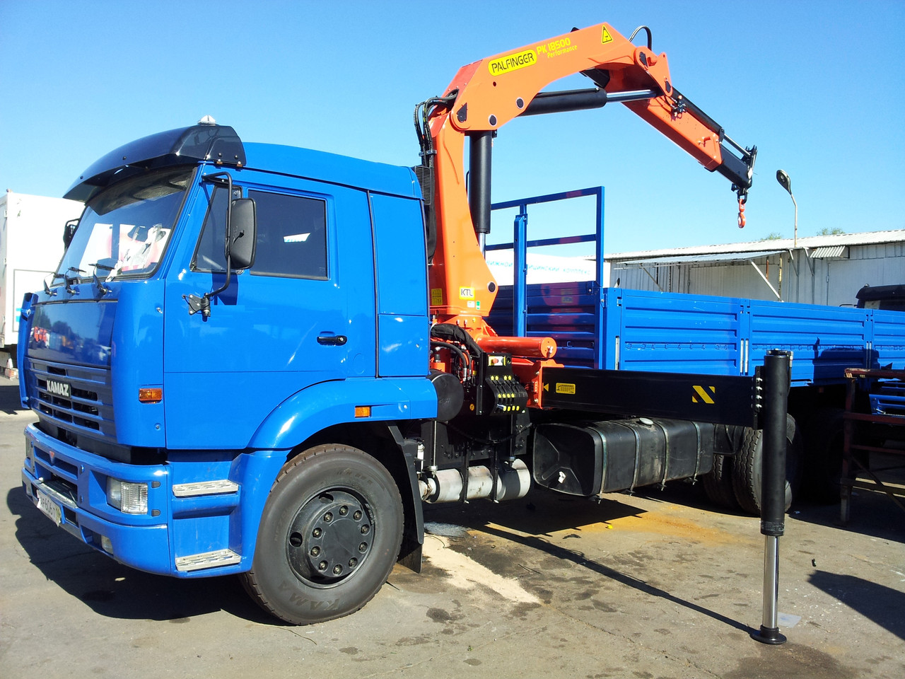 PALFINGER PK18500 на базе КАМАЗ 65117