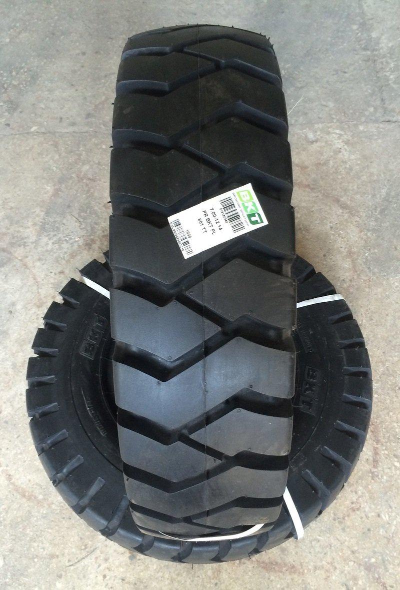 Apach k04601. шина 8. 5. 50-10 bkt pl-801 10pr. шинокомплект 5.