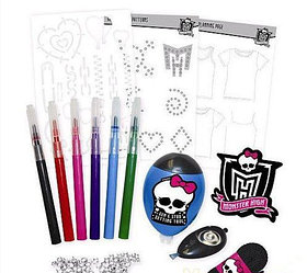 Набор Monster High Создание маек и футболок T-Shirt Design Set