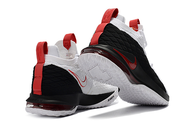 Баскетбольные кроссовки Nike Lebron 15 Low (низкие) Black\White - фото 3 - id-p54500131