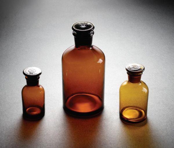 Склянка для реактивов из тёмного стекла с узким горлом и притёртой пробкой - фото 1 - id-p54760305