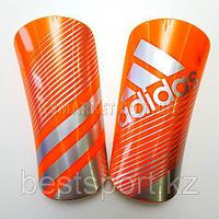 Щитки футбольные детские