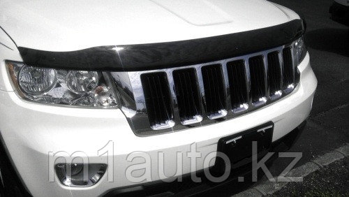 Мухобойка (дефлектор капота) на Jeep Grand Cherokee/Джип Гранд Чероки 2011-