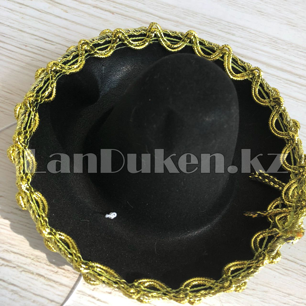 Сомбреро мексиканская шляпа мини черная с золотой тесьмой - фото 4 - id-p54997034