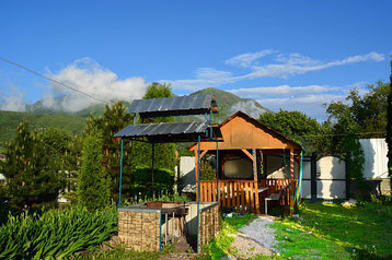 Беседка на 6-8 человек