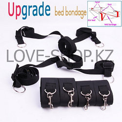 Бандаж и наручники.