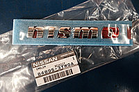 Nissan Juke-дегі эмблема -"NISMO"