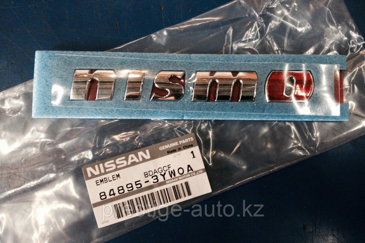 Эмблема на Nissan Juke -"NISMO" - фото 1 - id-p3820349