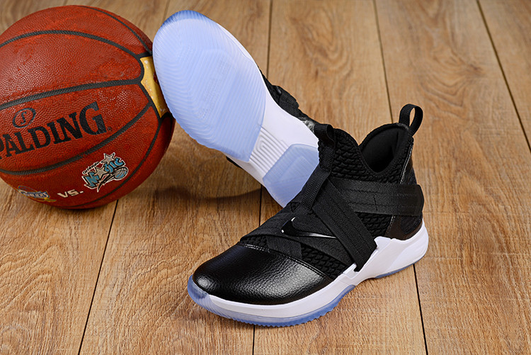 Баскетбольные кроссовки Nike Lebron 12 Soldier - фото 2 - id-p55393280