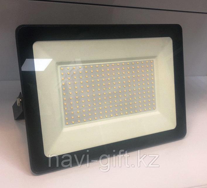 Прожектор LED ZI-FL 200W 4000K IP65