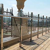 Ограждения из нержавеющей стали со стеклом