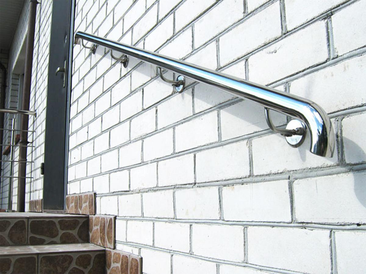 Stainless steel cladding. стеновые панели из нержавейки. поручень l-1000мм из полированной нержавеющей стали. обшивка стен нержавеющей сталью. поручни пристенные 38мм нержавеющая сталь.