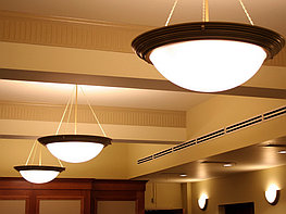 Шамдарды монтаждау, жарықтандыру құрылғыларын орнату, люстраларды, шамдарды, дақтарды орнату