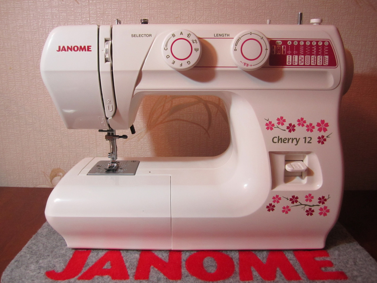 Janome Cherry 12 Швейная машинка