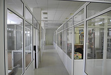 Алюминиевые стеклянные офисные перегородки