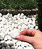 Галька (круглая) белая отборная в мешках по 20 кг, фото 2