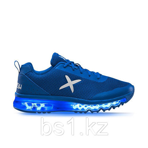 THE LIGHT BLUE XRUN