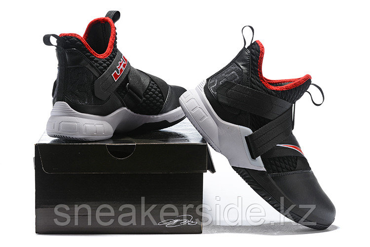 Кроссовки Nikе Lebron Zoom Soldier 12 (XII) "Black/ White/ Red" (40-46) - фото 6 - id-p56549646