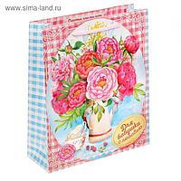 Пакет ламинированный вертикальный «Для бабушки с любовью», ML 23 × 27 × 8 см