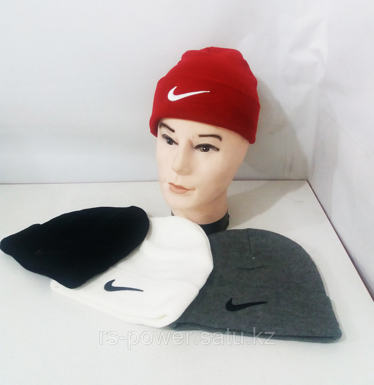Шапка Nike