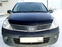 Мухобойка (дефлектор капота) Nissan Tiida 2006-2011 хэтчбек