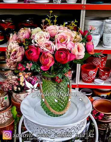 Стеклянная, декоративная ваза с ремешком. Цвет: Зеленый.  Высота 20см., фото 2