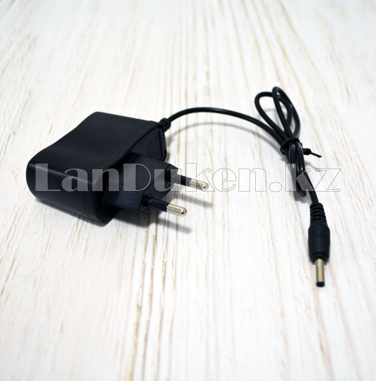 Зарядное устройство Travel Charger SH-A288 2.5 мм кабель 50 см вилка ЕС черное - фото 1 - id-p56657826