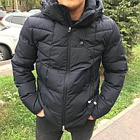 Зимняя куртка со встроенными наушниками