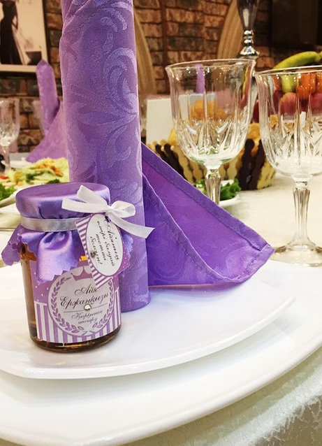 Бьянканың атақтылардың жалаңаш суреттері Шашты ілулі мүшесі