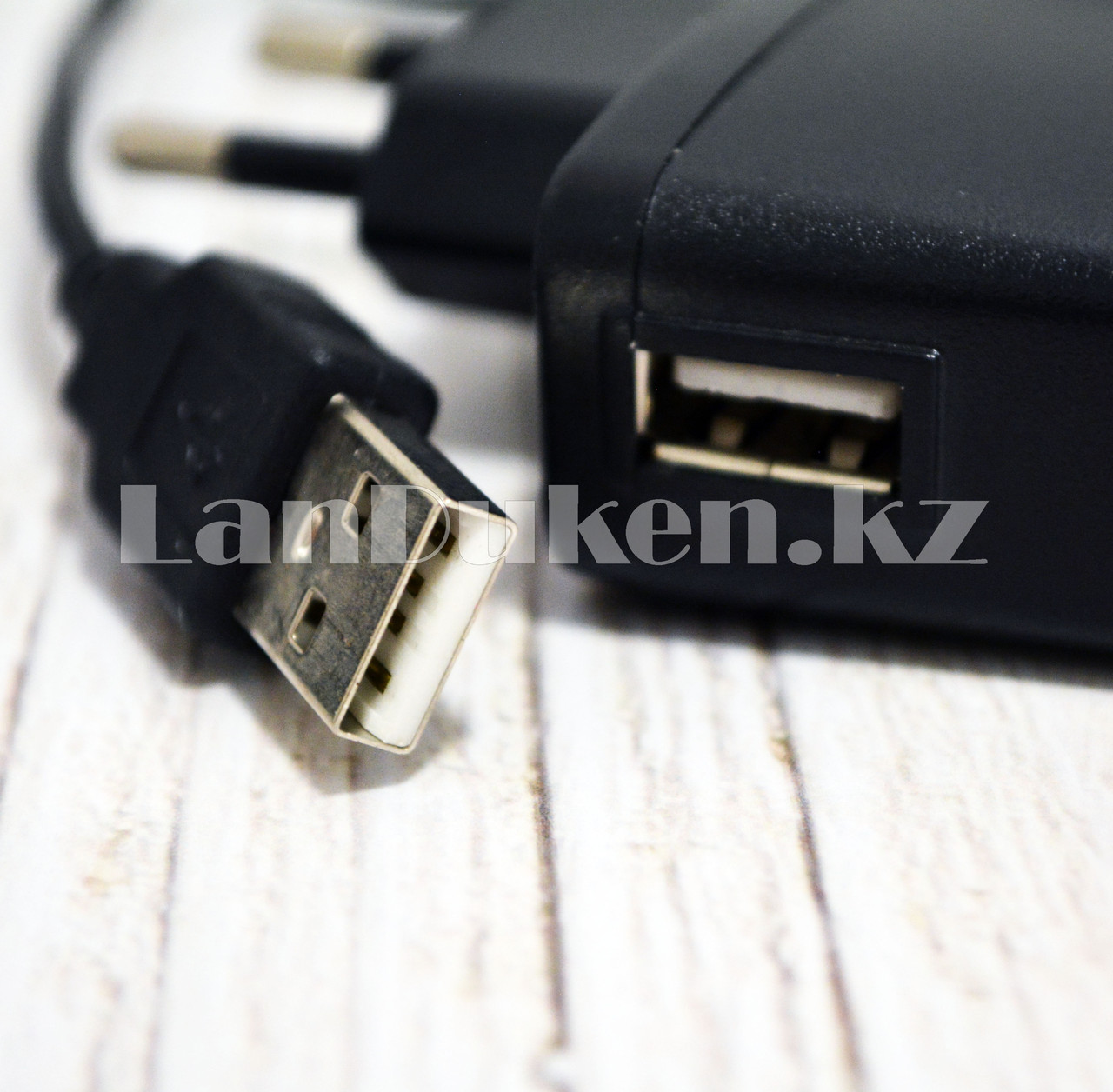 Зарядное устройство USB с индикатором питания и вилкой ЕС 5.2V(+-0.25V) и кабелем USB-microUSB 92см. черный - фото 4 - id-p56830863
