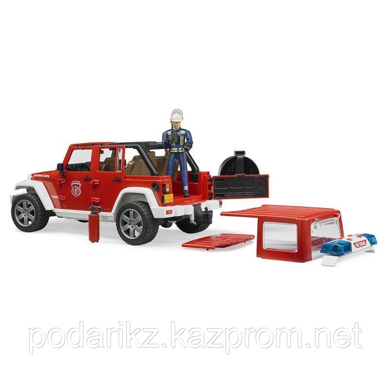 Внедорожник Bruder Jeep Wrangler Unlimited Rubicon Пожарная с фигуркой