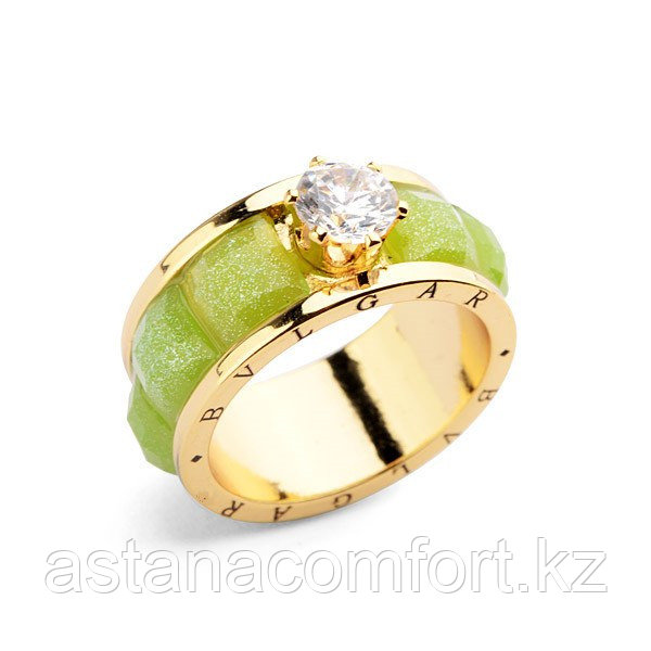 Очаровательное женское кольцо Bvlgari.