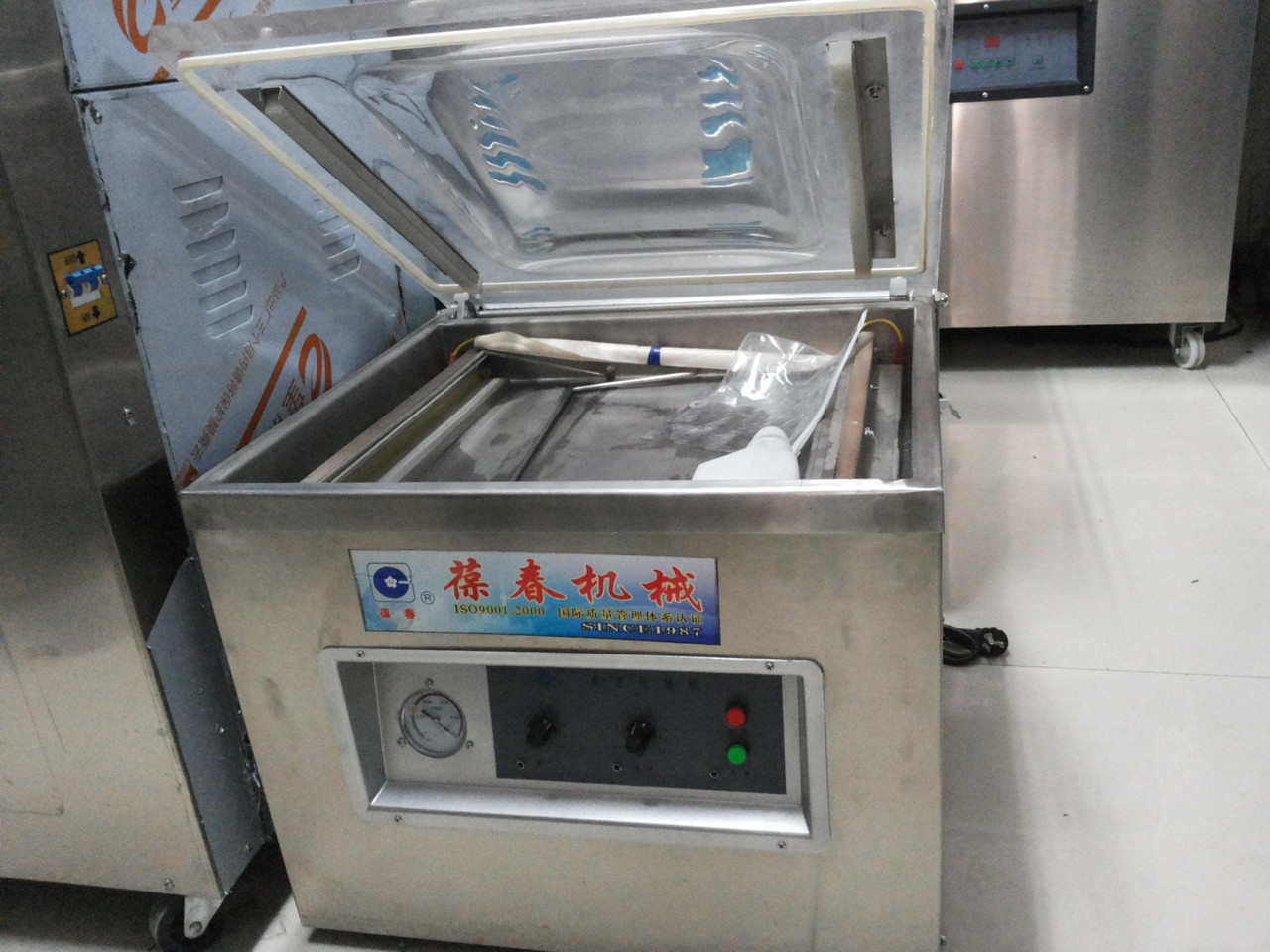 Вакуумные машины двухкамерные DZ – 400/А