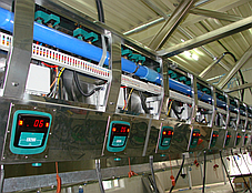 Доильный зал SCR Елочка2х4 на 100 голов с системой управления стада DATA FLOW II, фото 2