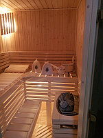 Сборная финская сауна в частном доме. Индивидуальное изготовление. Размер = 2,0 х 1,5 х 2,1 м. Адрес: г. Алматы, к.г. " Bella Villa". 5