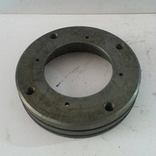 Седло сальника в коробку передач ZL40.6-24 XCMG ZL50G