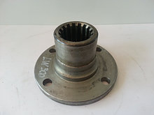 Фланец вала КПП BS428Q/4110000038172 LW321F